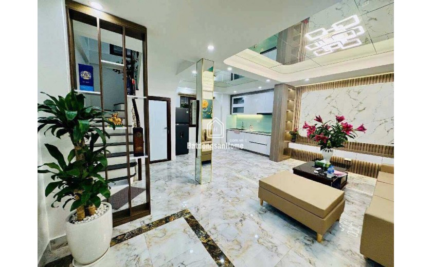 Trung Tâm Hai Bà Trưng Nhà 4 Tầng 38M Nhỉnh 6 Tỷ